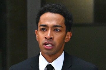 草間リチャード敬太