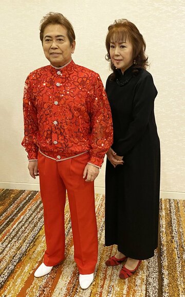 平浩二(左)と高子淑江さん