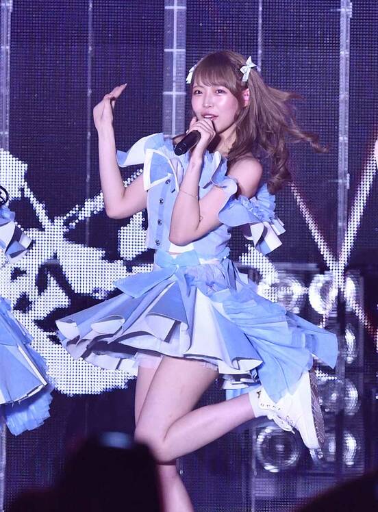  関西コレクションに出演した植村梓