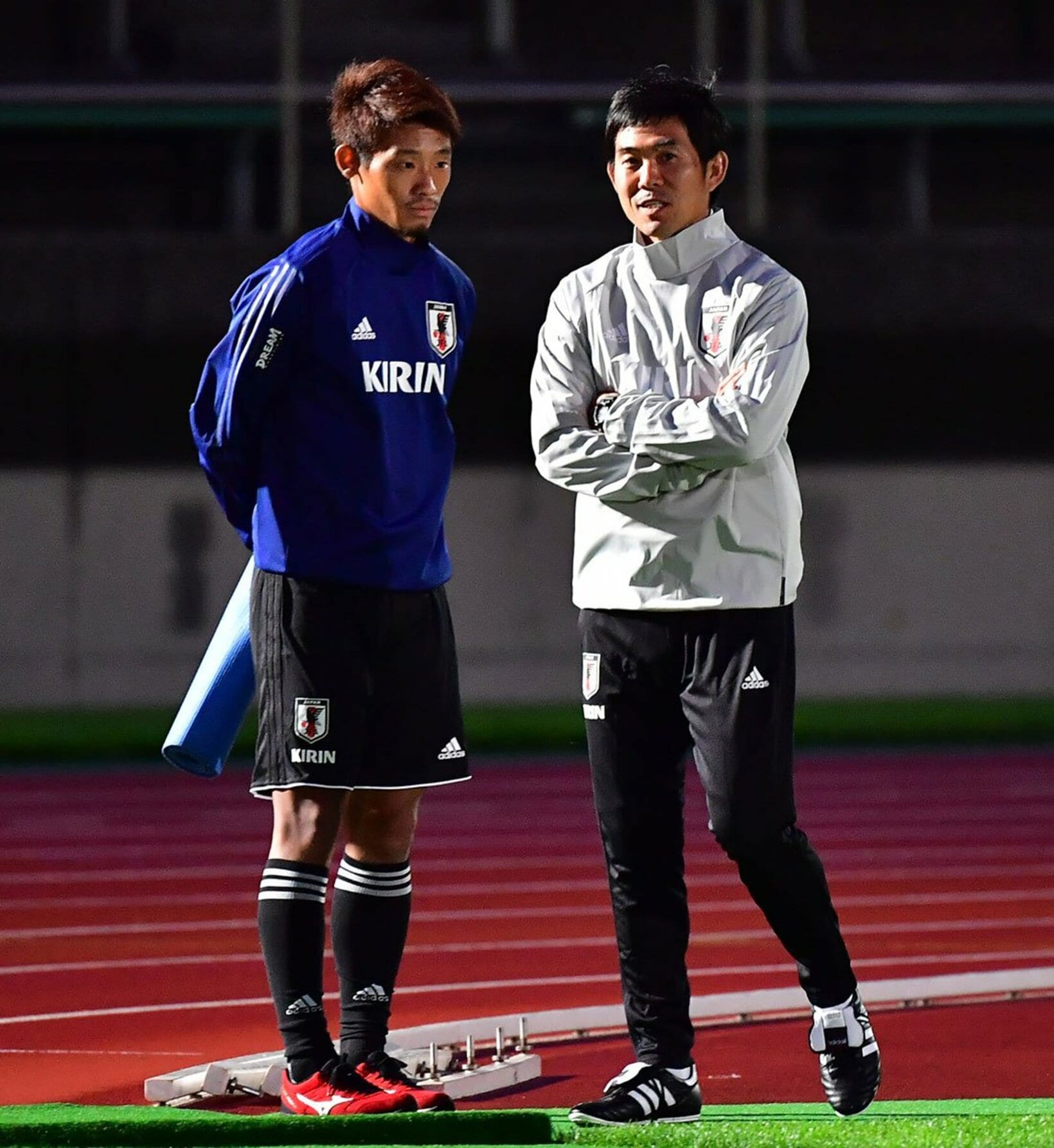 早い段階から守田英正(左)を招集していた森保監督（2018年）