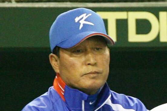 韓国代表監督時代の金寅植氏(2009年)