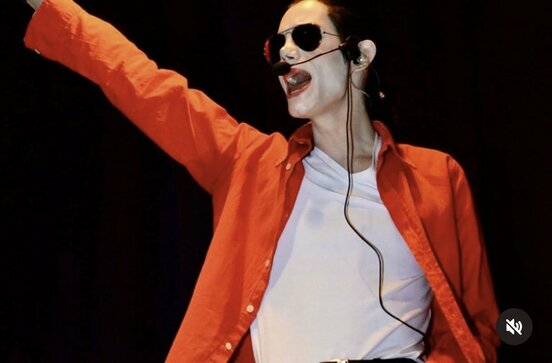 マイケル・ジャクソンさんのモノマネ芸人として活動するフェリペ・ペッティナート被告（インスタグラムから）