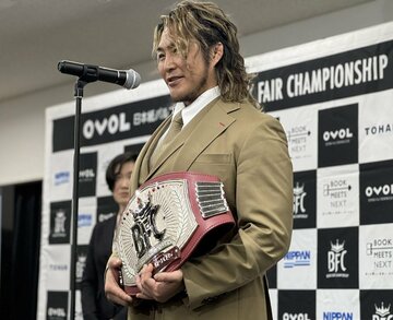 プレゼンターとして登場した棚橋弘至