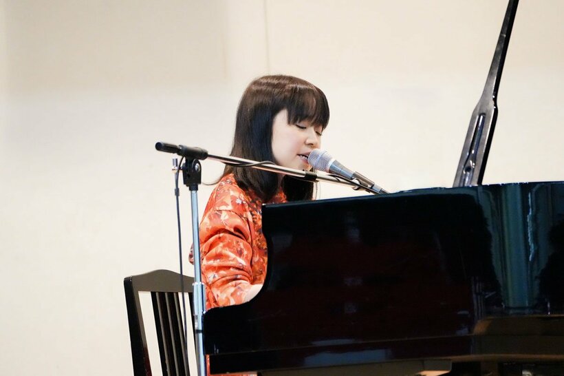 サプライズ登場した川嶋あい