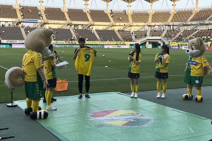 古巣の試合前イベントに登場した武田氏