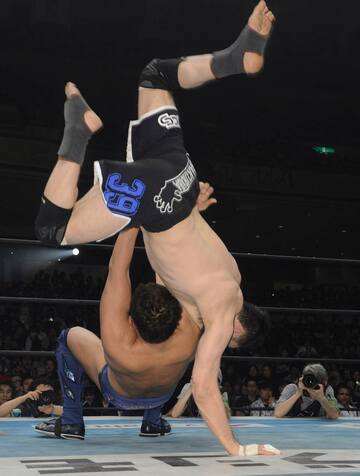 永田（下）に投げられて右ヒジ脱臼（13年4月）