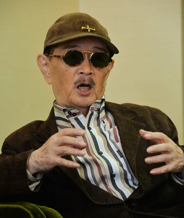 希少 1973.05. 失神モーテル　強烈のぞき穴 　東京興映 山本晋也 監督 写真：山本晋也監督 廃業危機の「新宿TSミュージック」に熱きエール