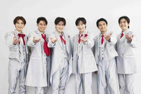 ＳＨＯＷ－ＷＡの寺田 真二郎、山本佳志、向山毅、塩田将己、青山隼、井筒雄太（左から）