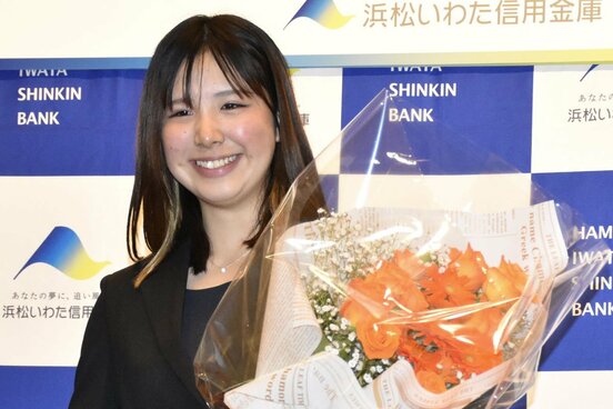 シーズン活動報告会に出席した三木つばき