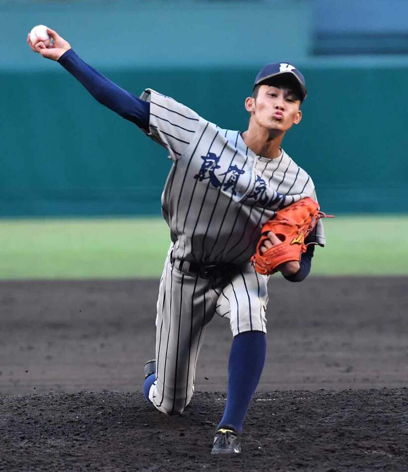  先発した敦賀気比・本田は９回にもマウンドに上がった
