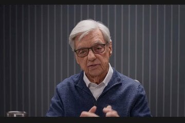 ハル・プトホフ博士（「ダイアリー・オブ・ア・CEO」のユーチューブチャンネルから）