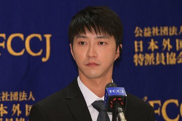 会見した江宏傑氏