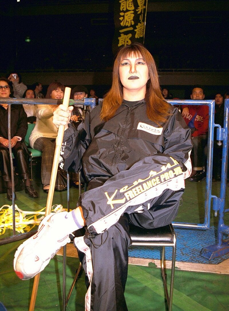 一時は木刀が「トレードマーク」でもあった北斗晶(2004年)