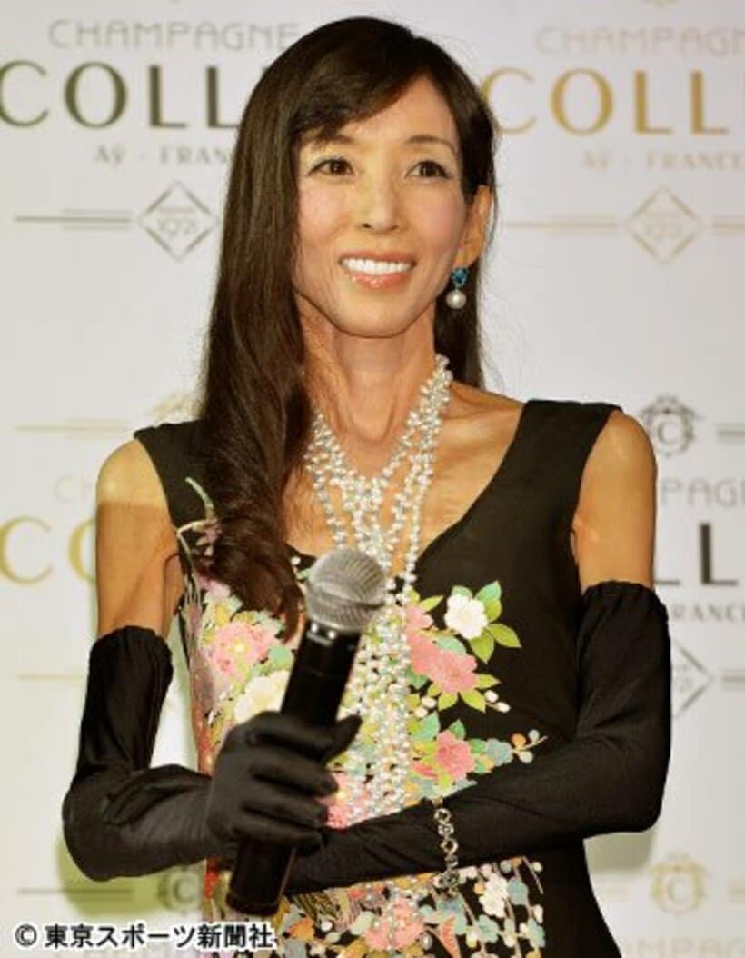 川島なお美の激ヤセぶりに、報道陣の間に衝撃が広がった