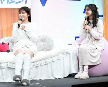 久間田琳加（左）と林芽亜里