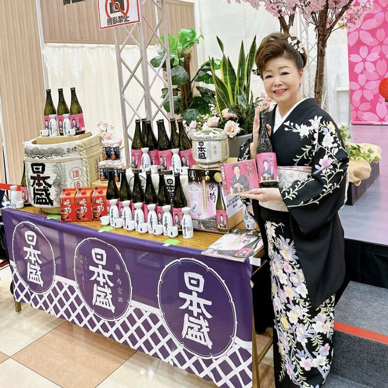 中村美律子が〝みつこの日〟に新曲「晩酌」発売　３年８か月ぶりキャンペーンに感激 | 記事 | 東スポWEB