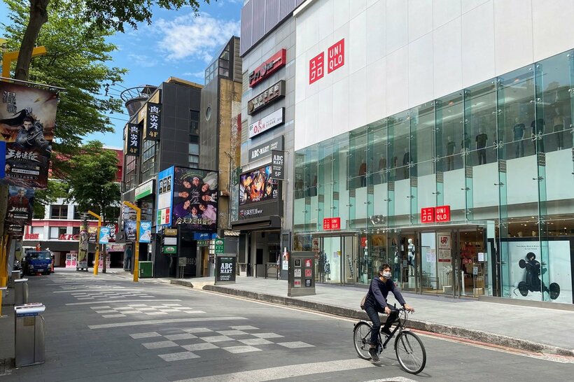  コロナ対策で台北の街も閑散としている（ロイター）