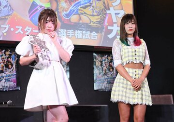  ウナギ(右)との同門対決を前に熱い思いを口にする中野(東スポWeb)