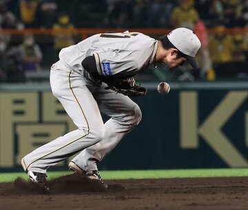  延長１２回、遊撃・中野が痛恨のエラー(東スポWeb)