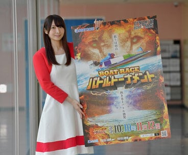 キャンペーンで来社した 小坂梨乃さん