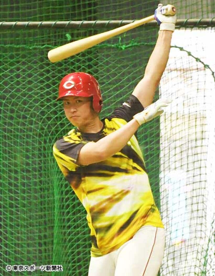  堂林は“新井さん打法”にも挑戦中