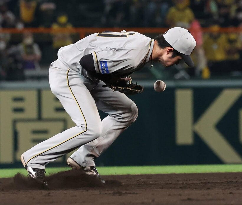  延長１２回、遊撃・中野が痛恨のエラー(東スポWeb)