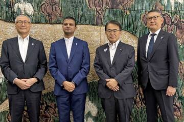 （左から）大林剛郎組織委員会会長、シャビール・フセイン・ムスタファ芸術監督、大村秀章愛知県知事、川村喜久組織委員会副会長