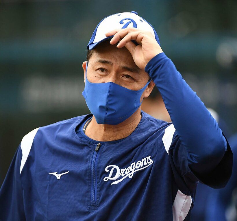  貧打に頭を悩ます与田監督。大谷一人に負けたらシャレにならない