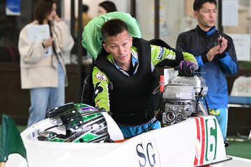 年末に向け、気合十分？の西山貴浩