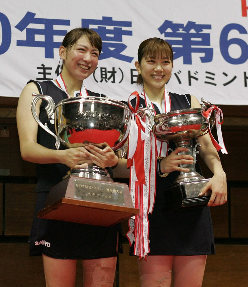 潮田玲子（右）と小椋久美子（２００８年）