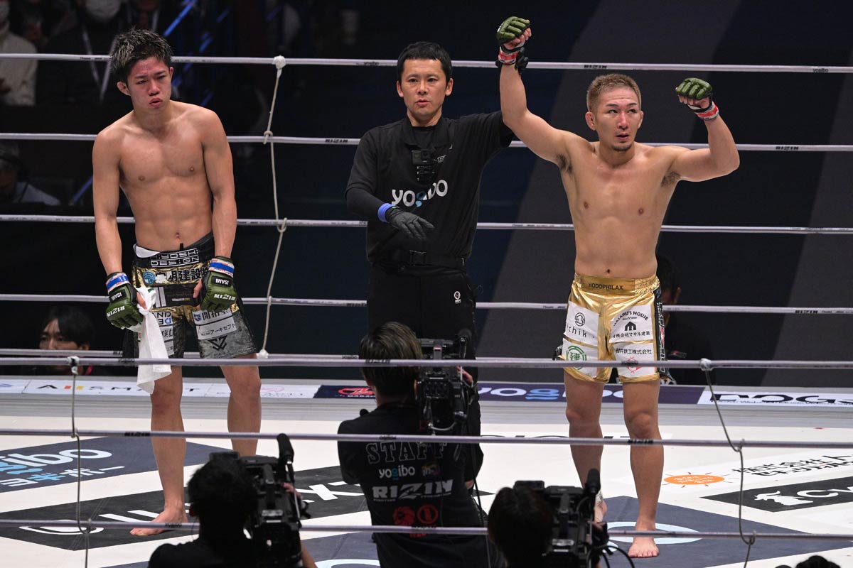 RIZIN】〝超新星〟秋元強真が元谷友貴に判定負け 前UFC王者