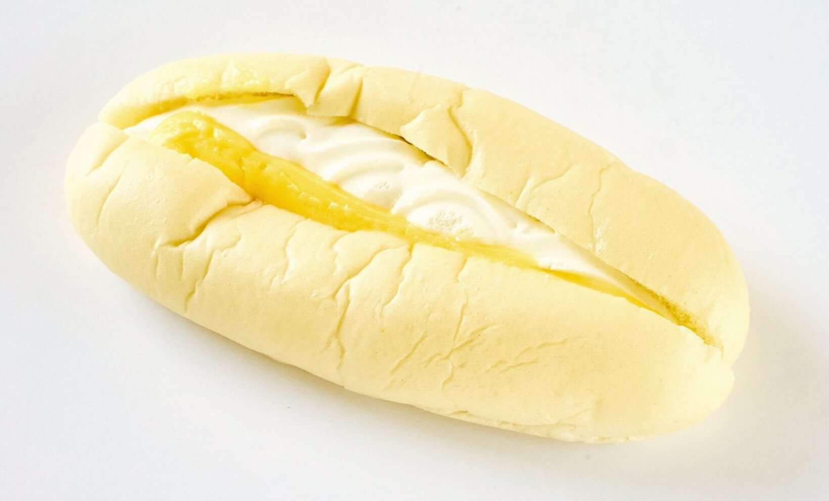 カスタードクリームは甘さ控えめ