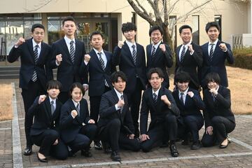 ３９期生１３人は今月１４日から順次デビューする