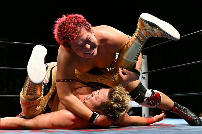 宮原健斗から３カウントを奪う本田竜輝