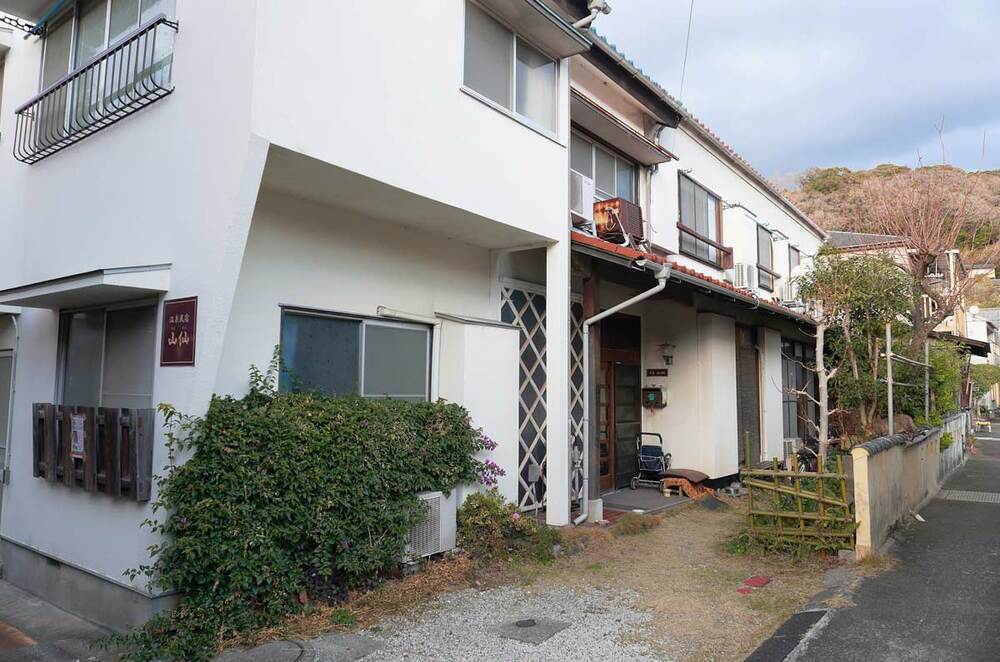 「温泉民宿山仙」外観