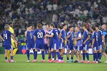 チュニジア戦に快勝した日本代表の選手たち
