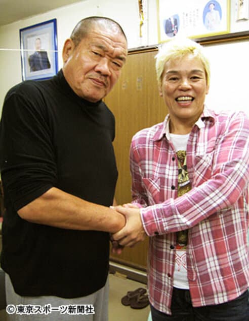 藤原組長が神取にセクハラエール | 東スポWEB