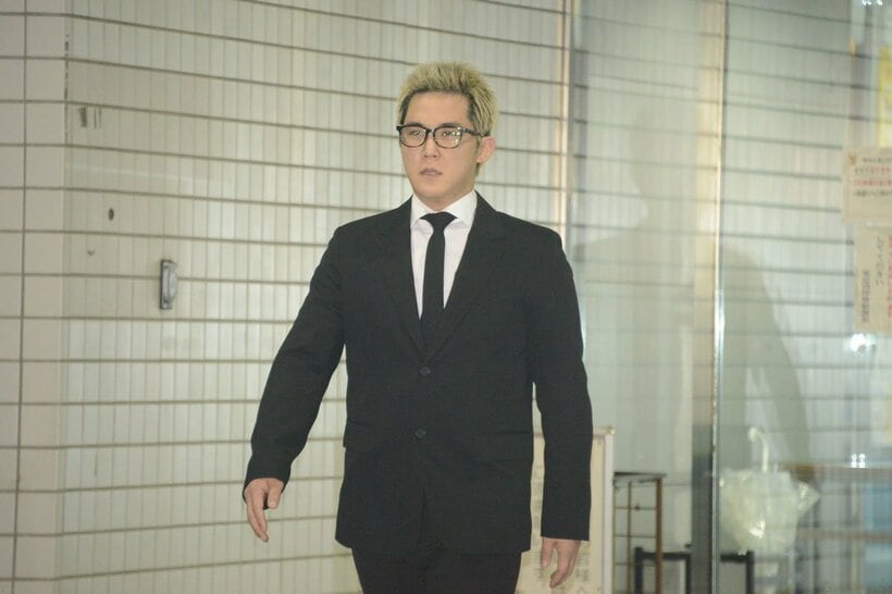 保釈され湾岸署から出る酒井じゅんほ被告