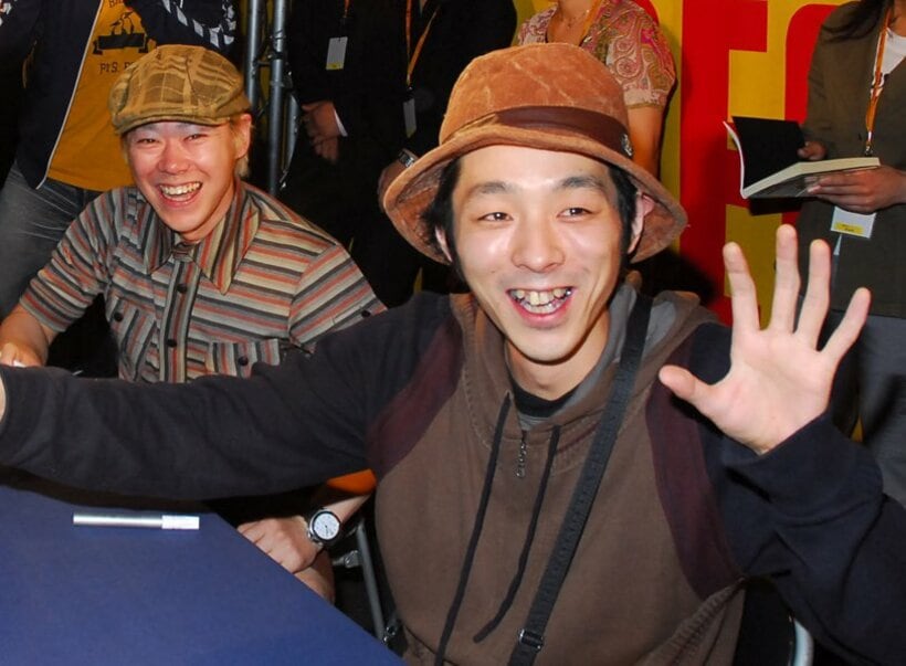  左から阿部サダヲ、宮藤官九郎