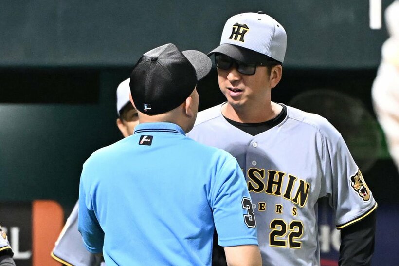 リプレー検証後の抗議で退場処分となった阪神・藤川監督