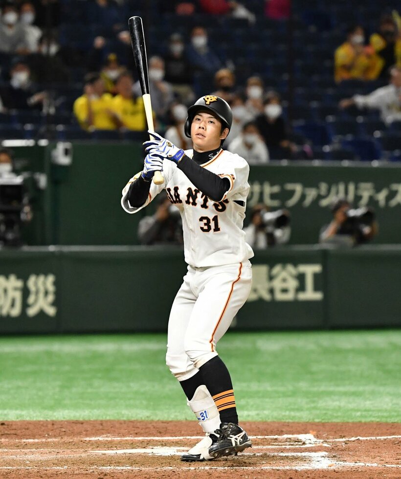  ９回、空振り三振で最後の打者となった松原（東スポWeb）