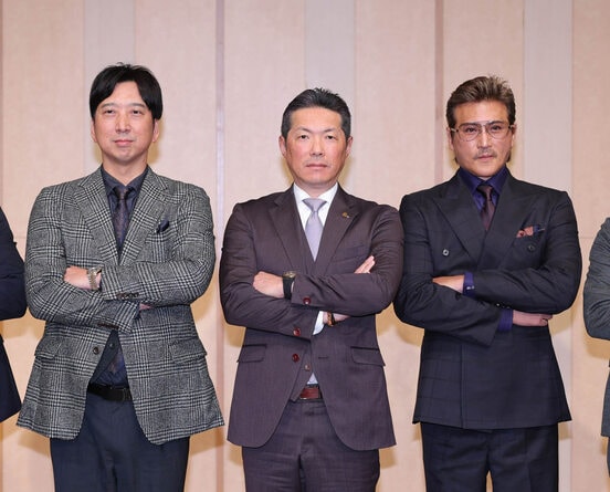 左から藤川球児監督、小久保裕紀監督、新庄剛志監督（代表撮影）