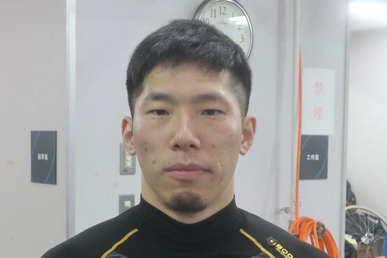 初日特選を制した寺崎浩平