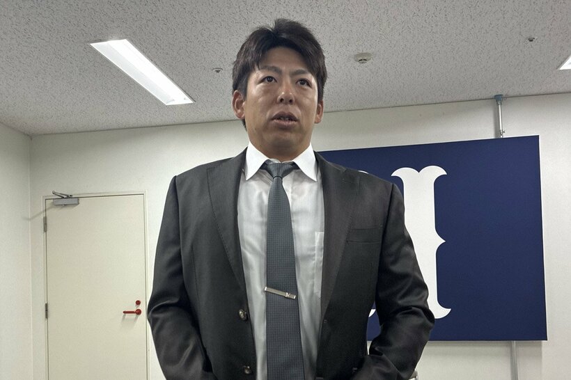 契約更改を行った広島・野間峻祥