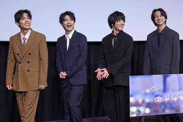 （左から）原嘉孝、高田翔、室龍太、寺西拓斗