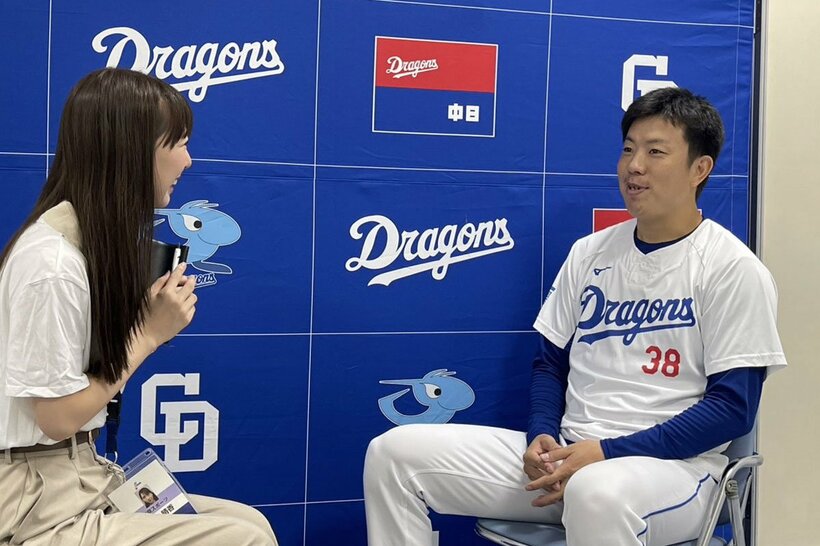 左から熊崎晴香、松葉貴大