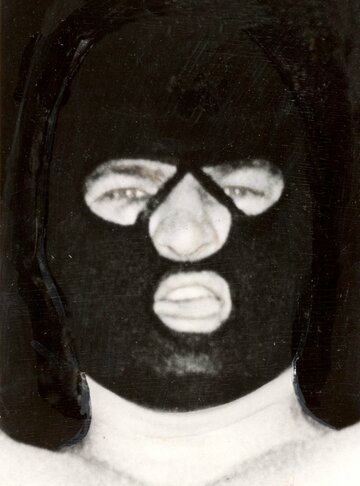  来日前の宣材写真。確かに別人だ（東スポWeb）