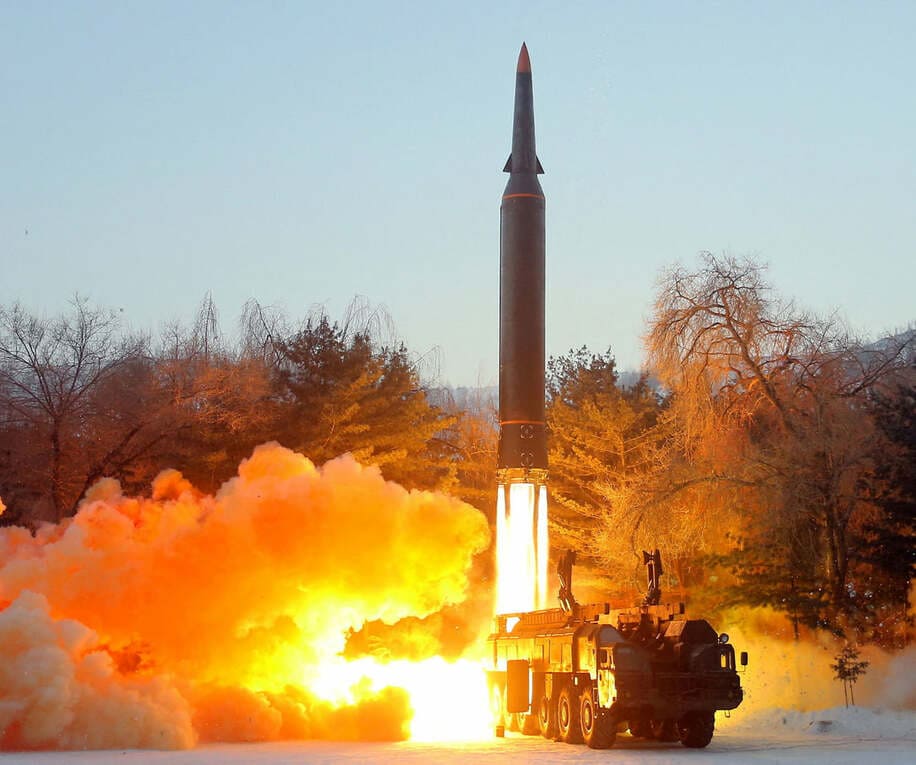  北朝鮮が５日に発射した極致音速ミサイル（ロイター）