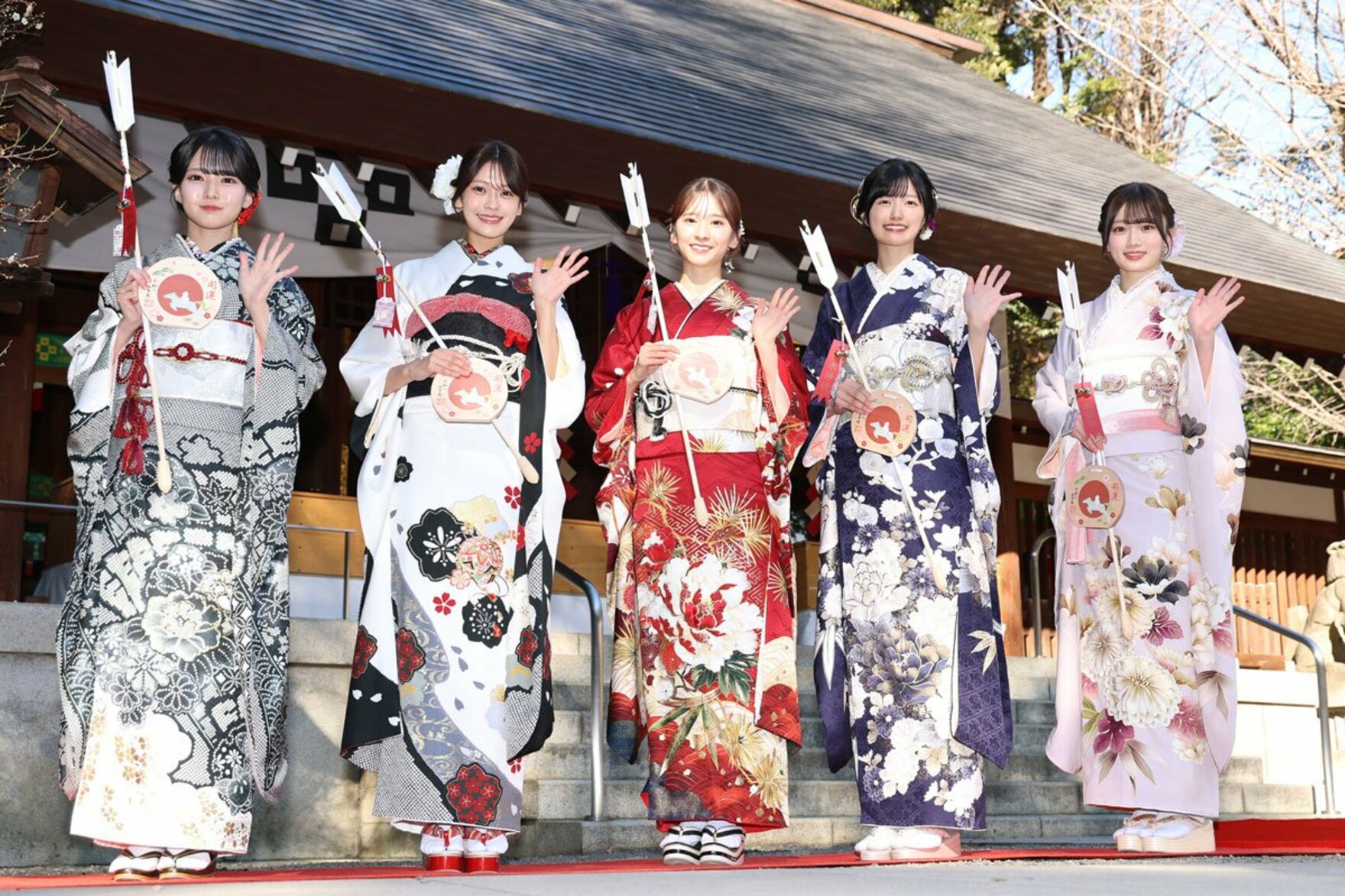 （左から）瀬戸口心月、奥田いろは、菅原咲月、五百城茉央、愛宕心響