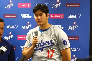 試合後に会見を開いた大谷翔平